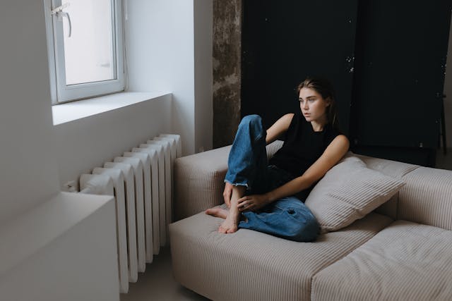 Sensación de irrealidad y despersonalización por ansiedad: por qué ocurre y cómo volver a sentirte tú